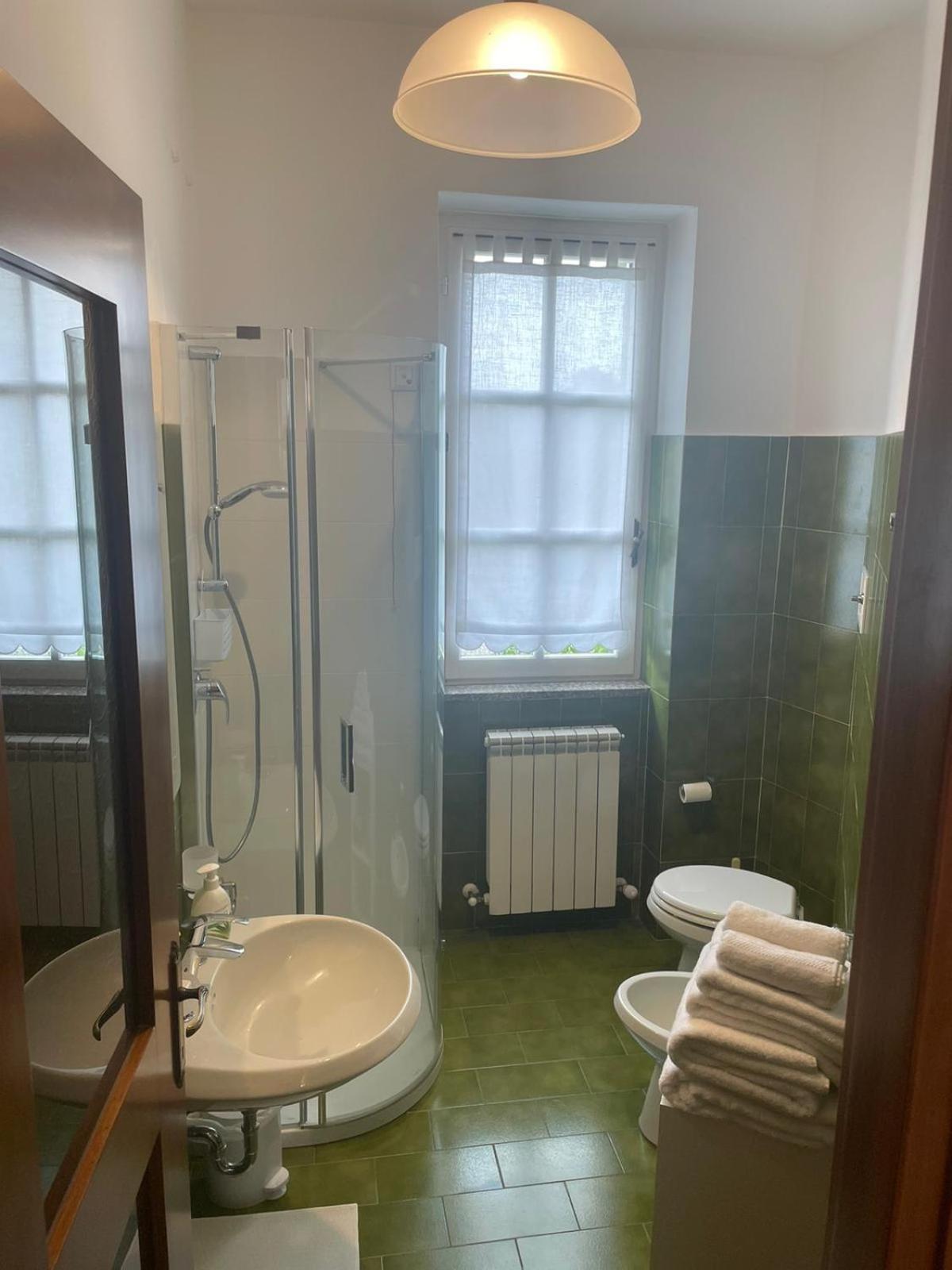 B&B Marilena Guanzate Eksteriør billede