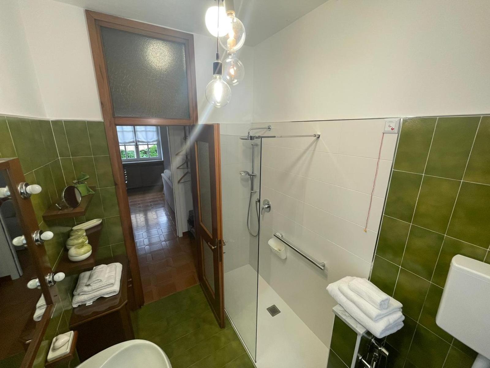 B&B Marilena Guanzate Eksteriør billede