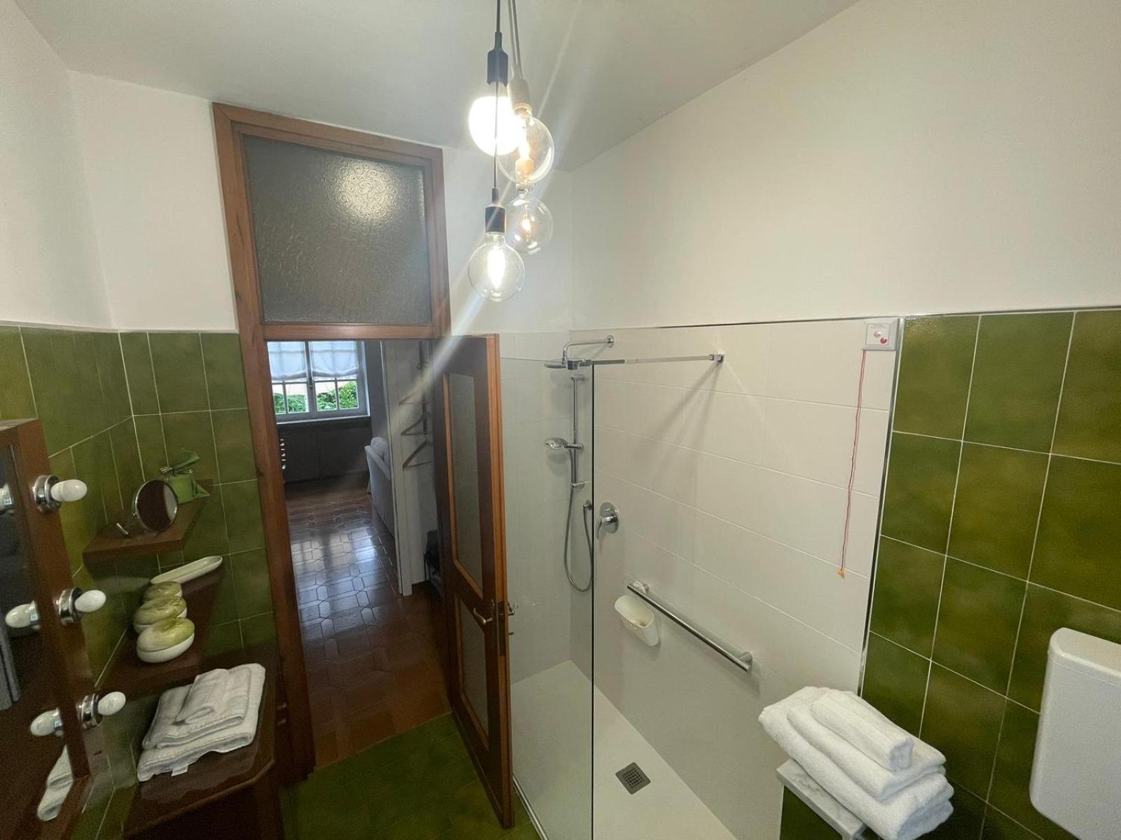 B&B Marilena Guanzate Eksteriør billede