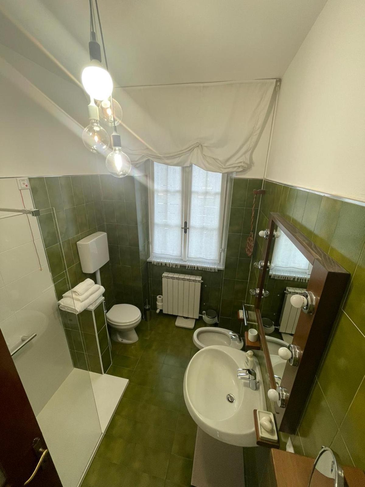 B&B Marilena Guanzate Eksteriør billede